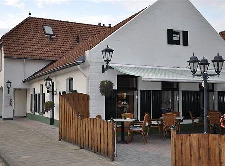 Hotel Restaurant Twee Верт Екстер'єр фото